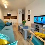 Cicha Przystan Regata Garaz W Cenie 公寓 科沃布热格