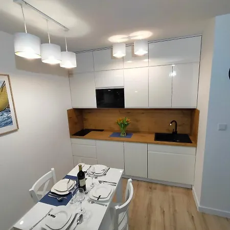 شقة Cicha Przystan Regata Garaz W Cenie كولوبرزيغ